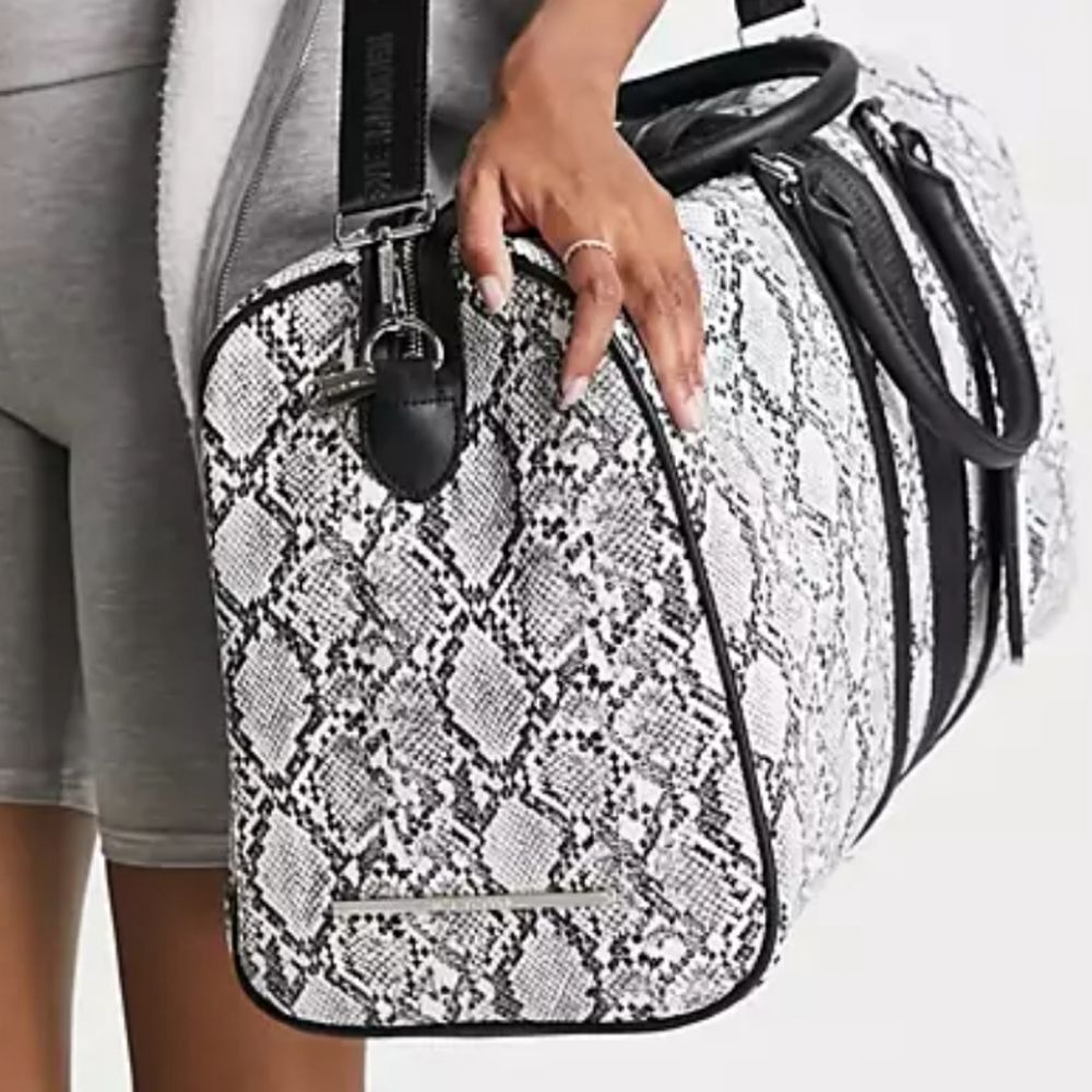 Steve Madden BSpeedys Snake Print Travel Duffel Bag - Picture 4 of 10
